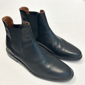 Common Projects Leather Chelsea Boots